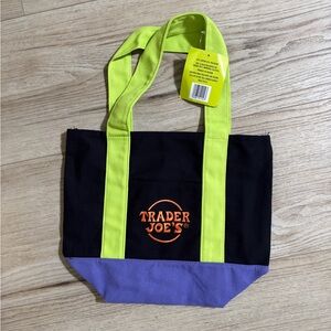 Trader’s Joe tricolor tote bag, Halloween 2025